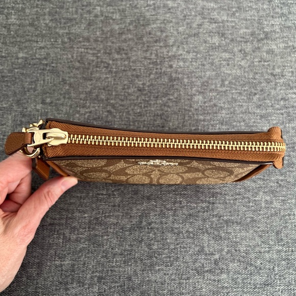 Coach Tan Brown Mini Purse Wristlet Gold Chain C Logo Coated Canvas Small Khaki - Picture 9 of 17